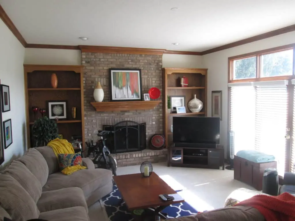 Before photo — Guy Painting Wood Trim